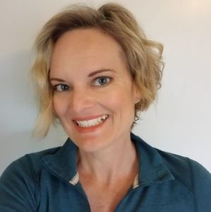 Meet your Posher, Elisse